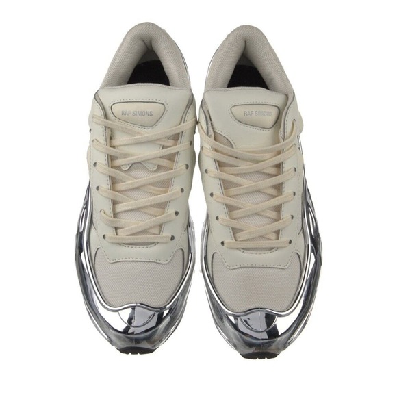 USED Adidas x Raf Simons Ozweego Metallic Mirrored‎ Silver Cream Sz 7.5 EE7945